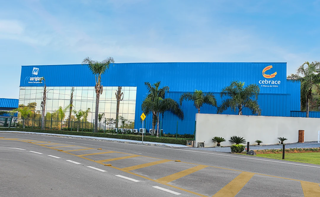 Fachada da fábrica Mauriglass em Guaramirim, Santa Catarina